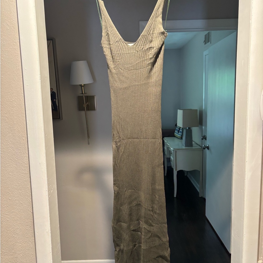 Chic Olive Maxi Dress